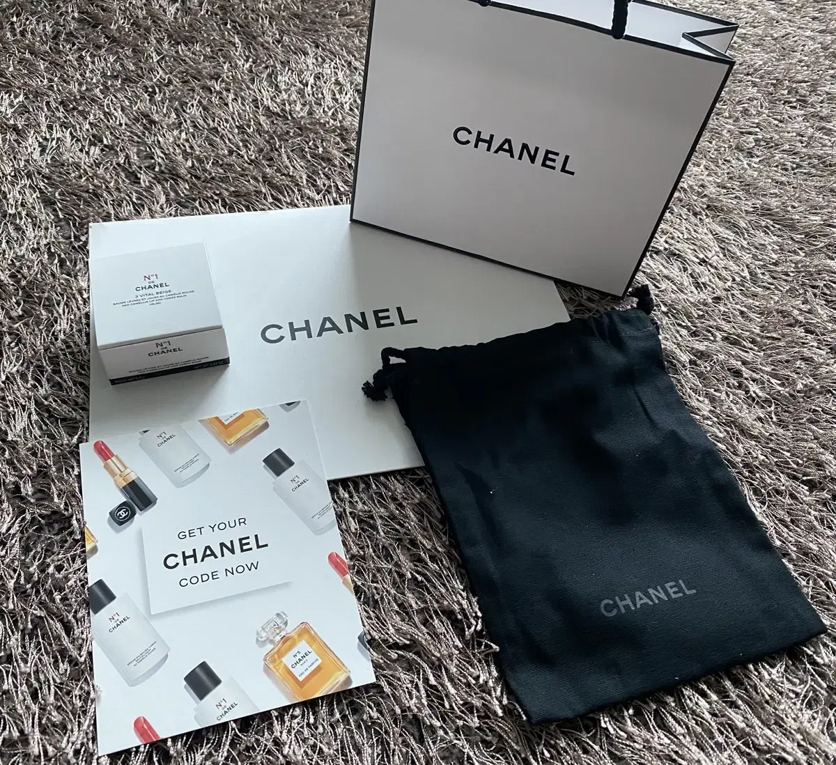 N1 DE CHANEL 레드 까멜리아 립 앤 치크 밤(바이탈베쥬)